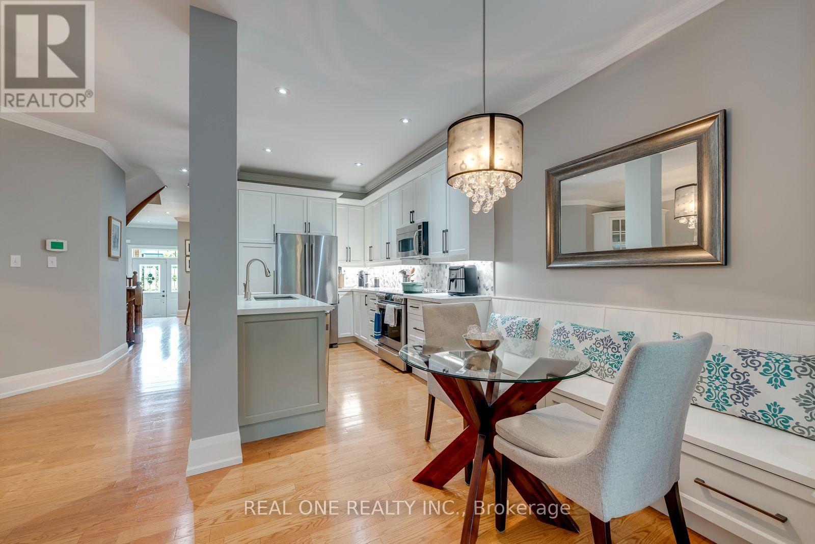 #6 2254 ROCKINGHAM DRIVE - 16