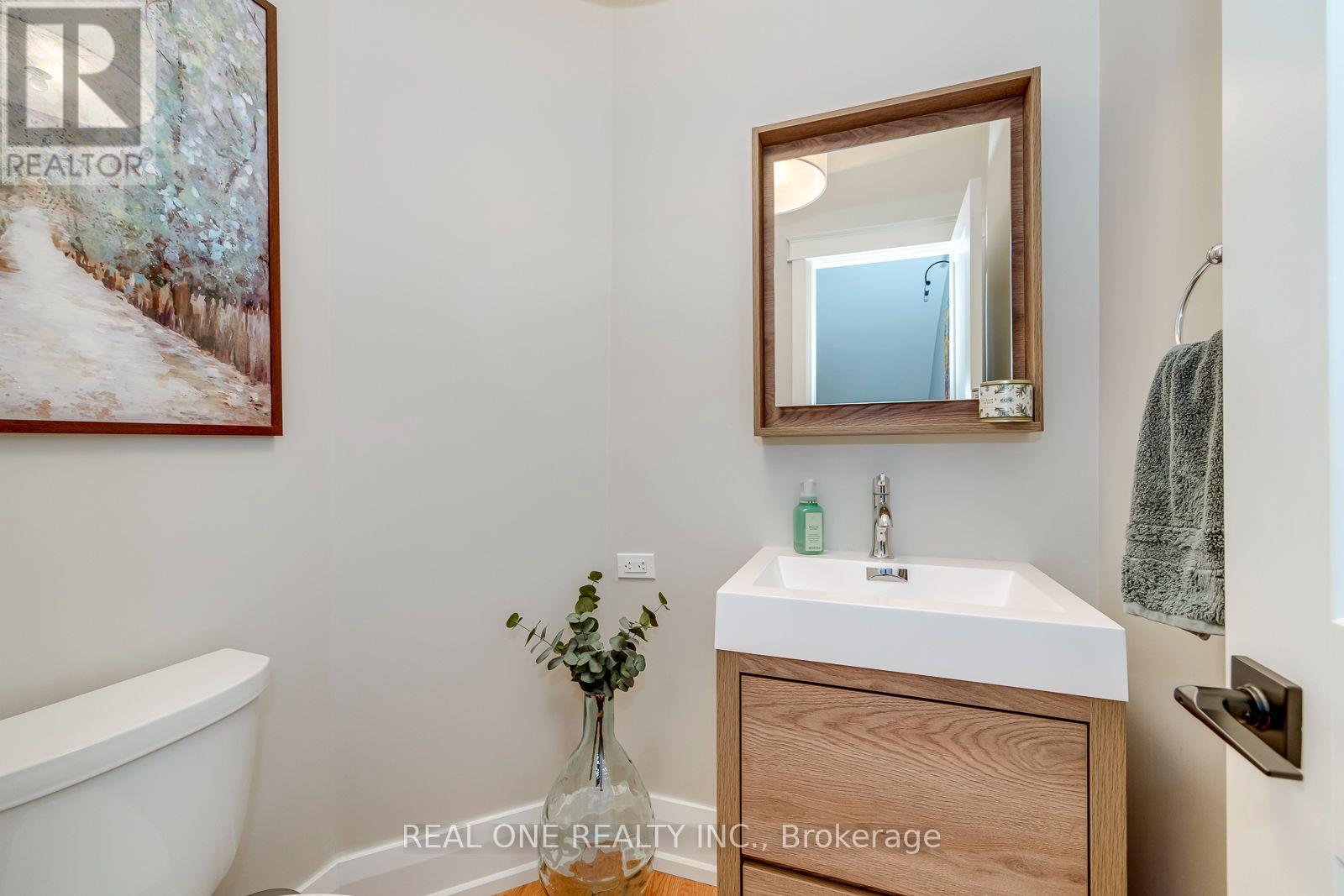 #6 2254 ROCKINGHAM DRIVE - 22