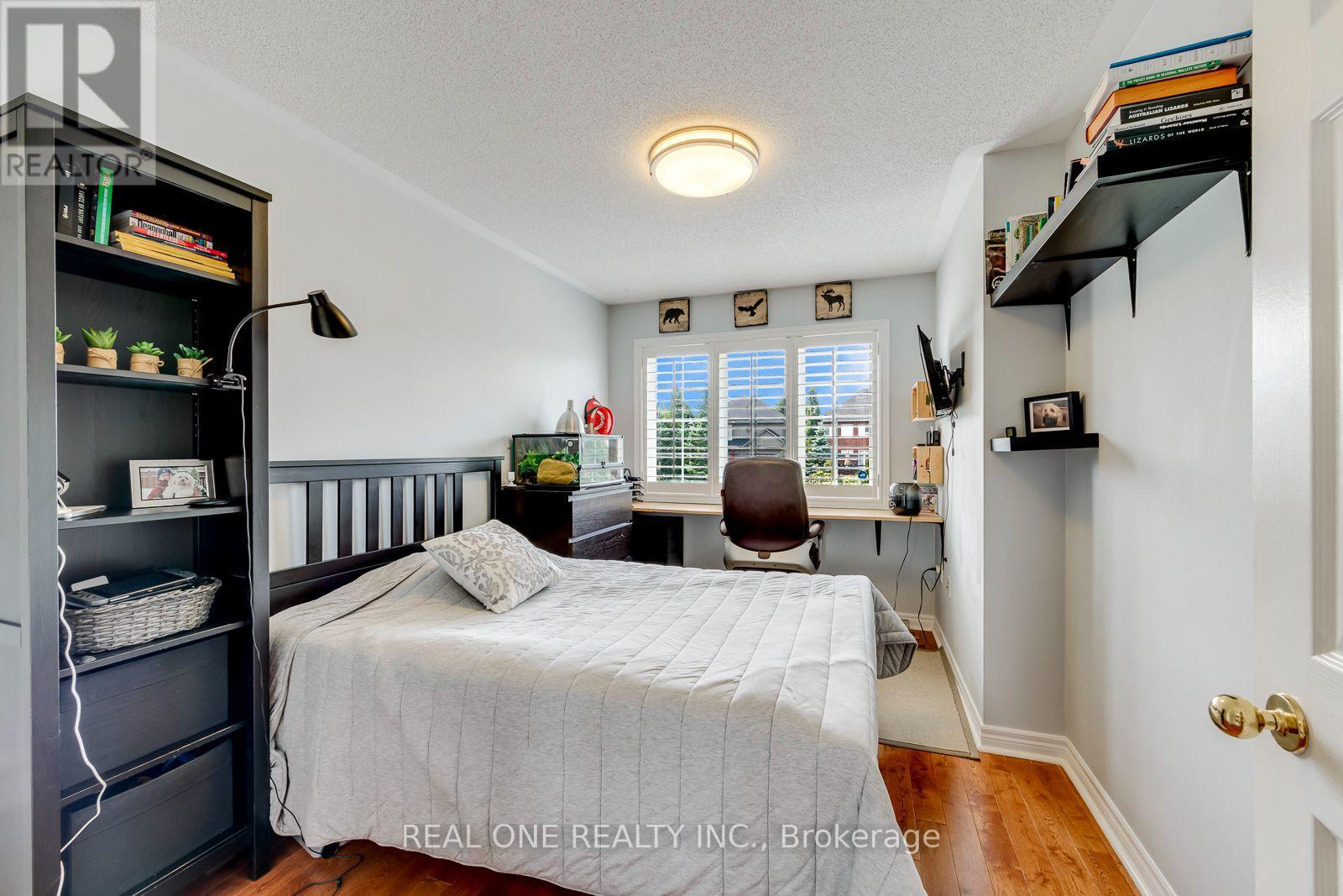 #6 2254 ROCKINGHAM DRIVE - Image 32