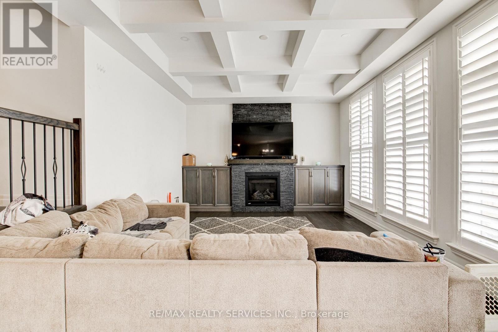 240 TAMARACK BLVD BOULEVARD - Image 10