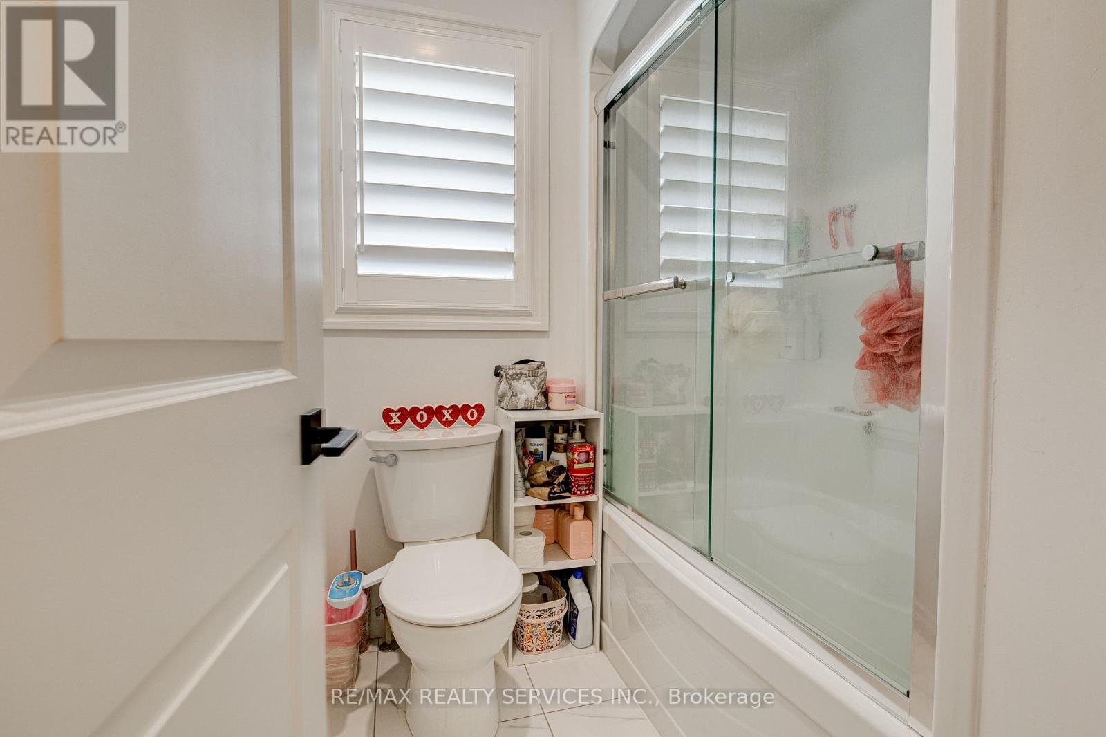 240 TAMARACK BLVD BOULEVARD - Image 22