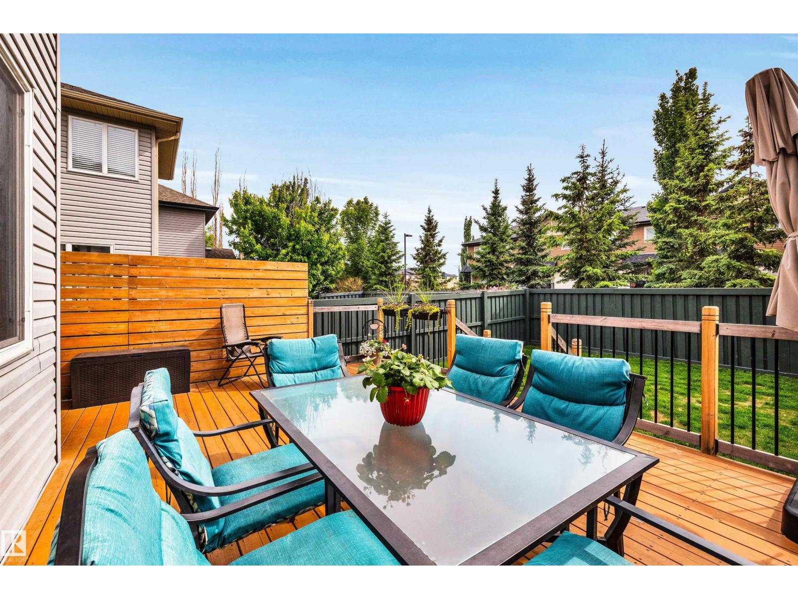 11935 21 AV SW - 55