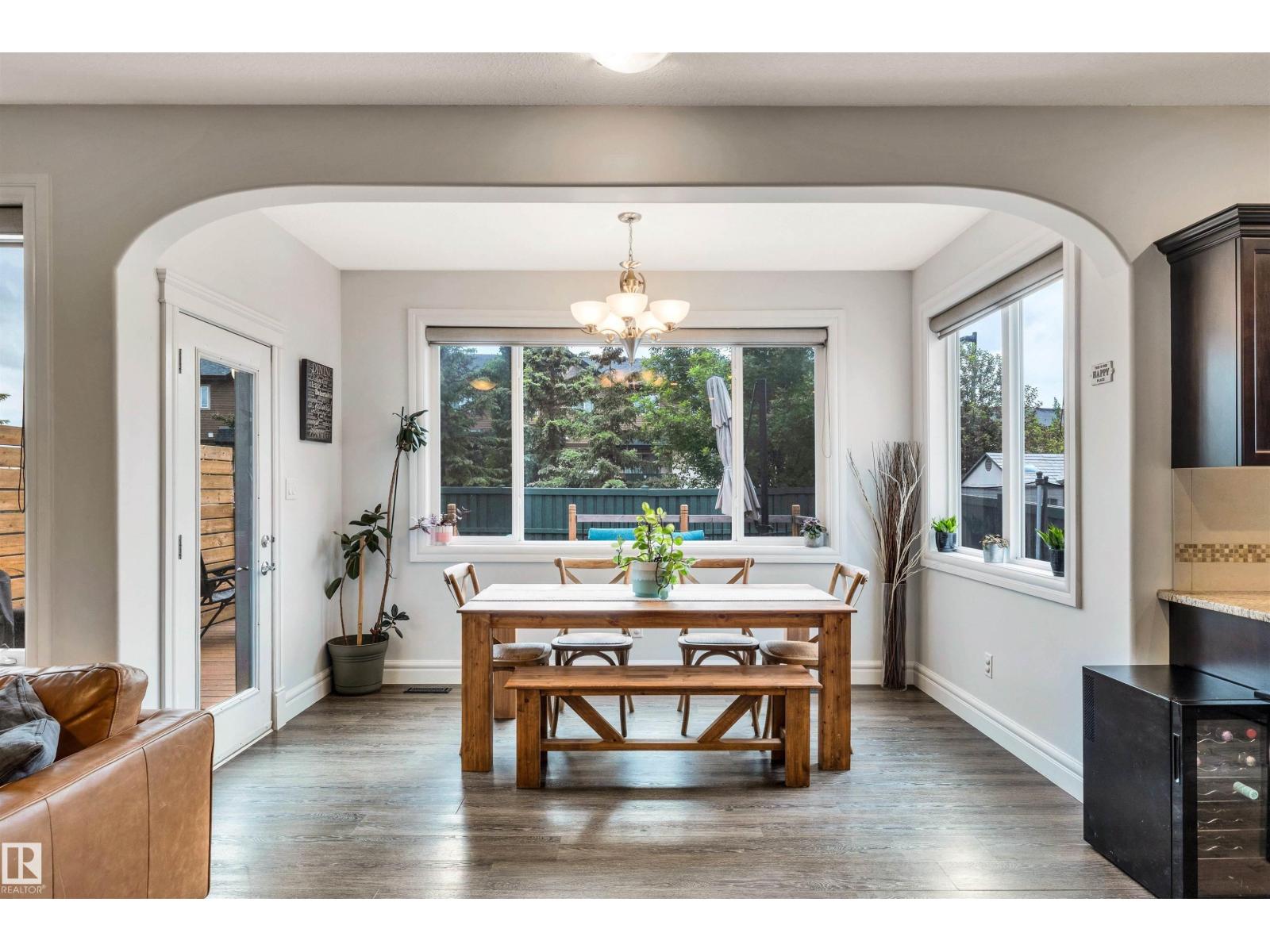 11935 21 AV SW - 19