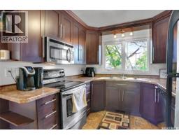 1385 Queen Crescent, Moose Jaw, SK S6H3G5 Photo 16