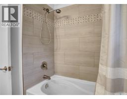 1385 Queen Crescent, Moose Jaw, SK S6H3G5 Photo 26