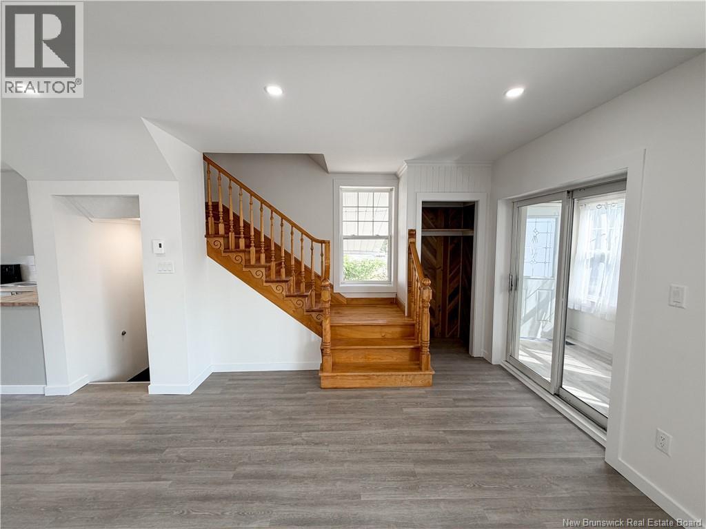 23 Sugarloaf Street - 13