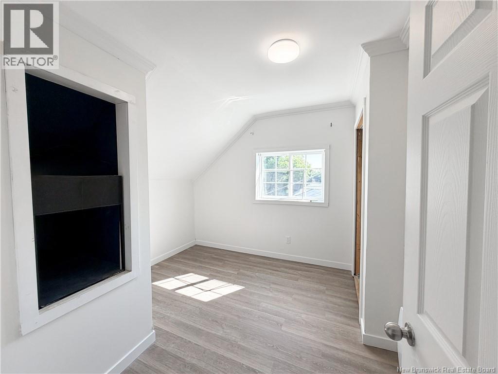 23 Sugarloaf Street - 20