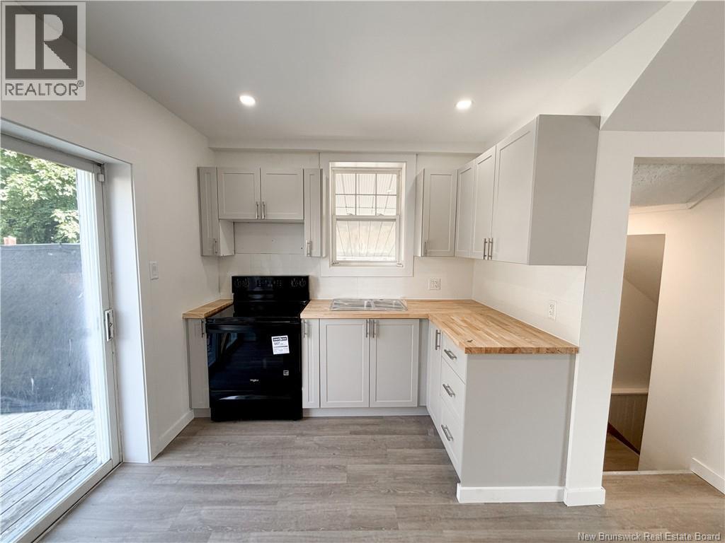 23 Sugarloaf Street - 10