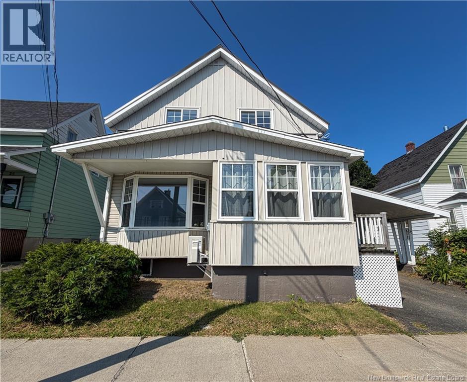 23 Sugarloaf Street, Campbellton — photo 3