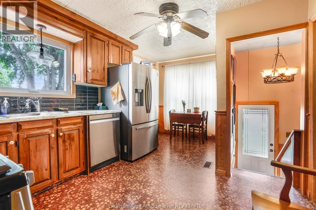561 QUEEN STREET - Image 12