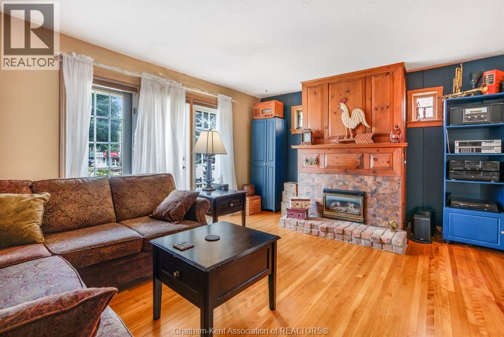 561 QUEEN STREET - Image 18