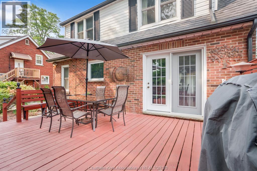 561 QUEEN STREET - Image 30