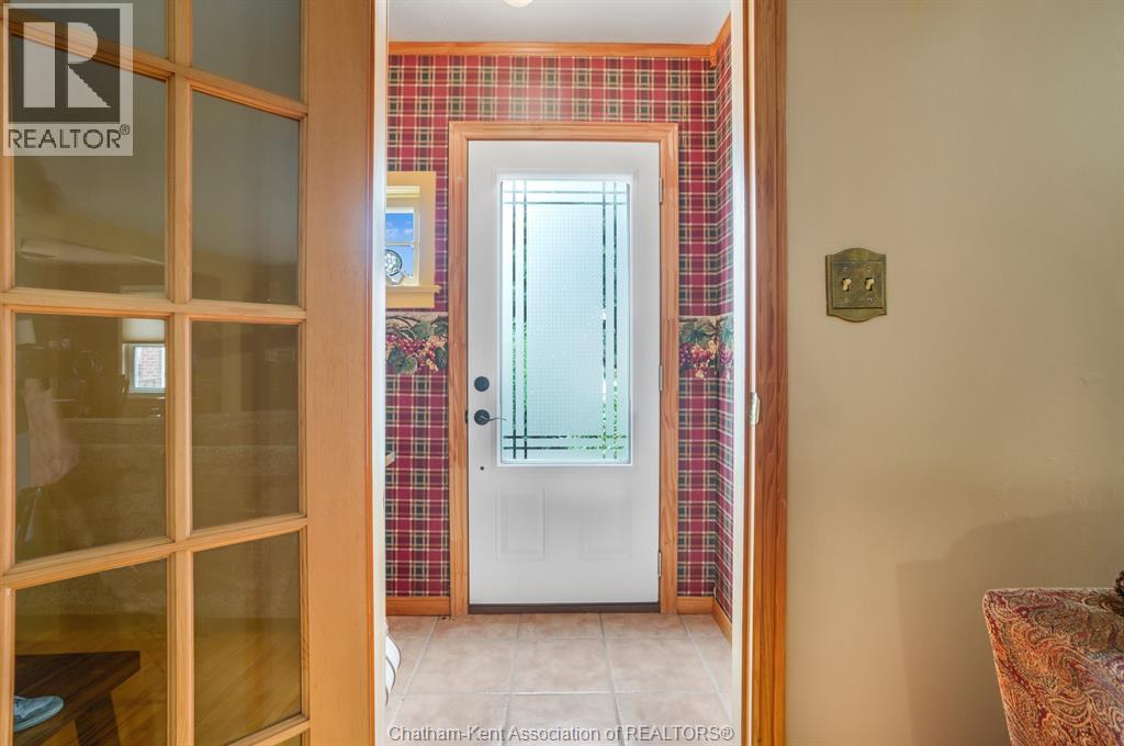 561 QUEEN STREET - Image 8