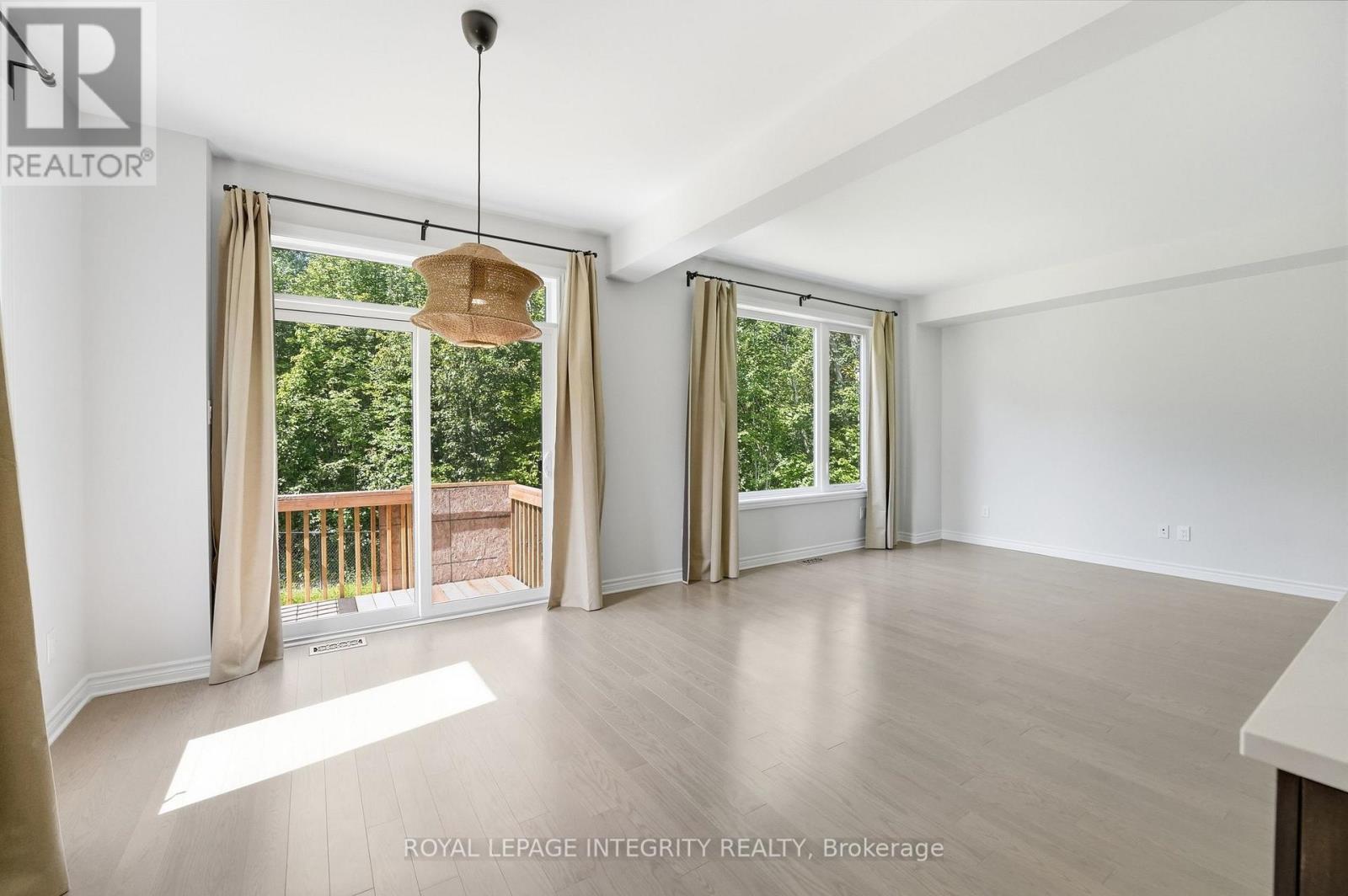 14 ACADEMIE STREET - Image 13