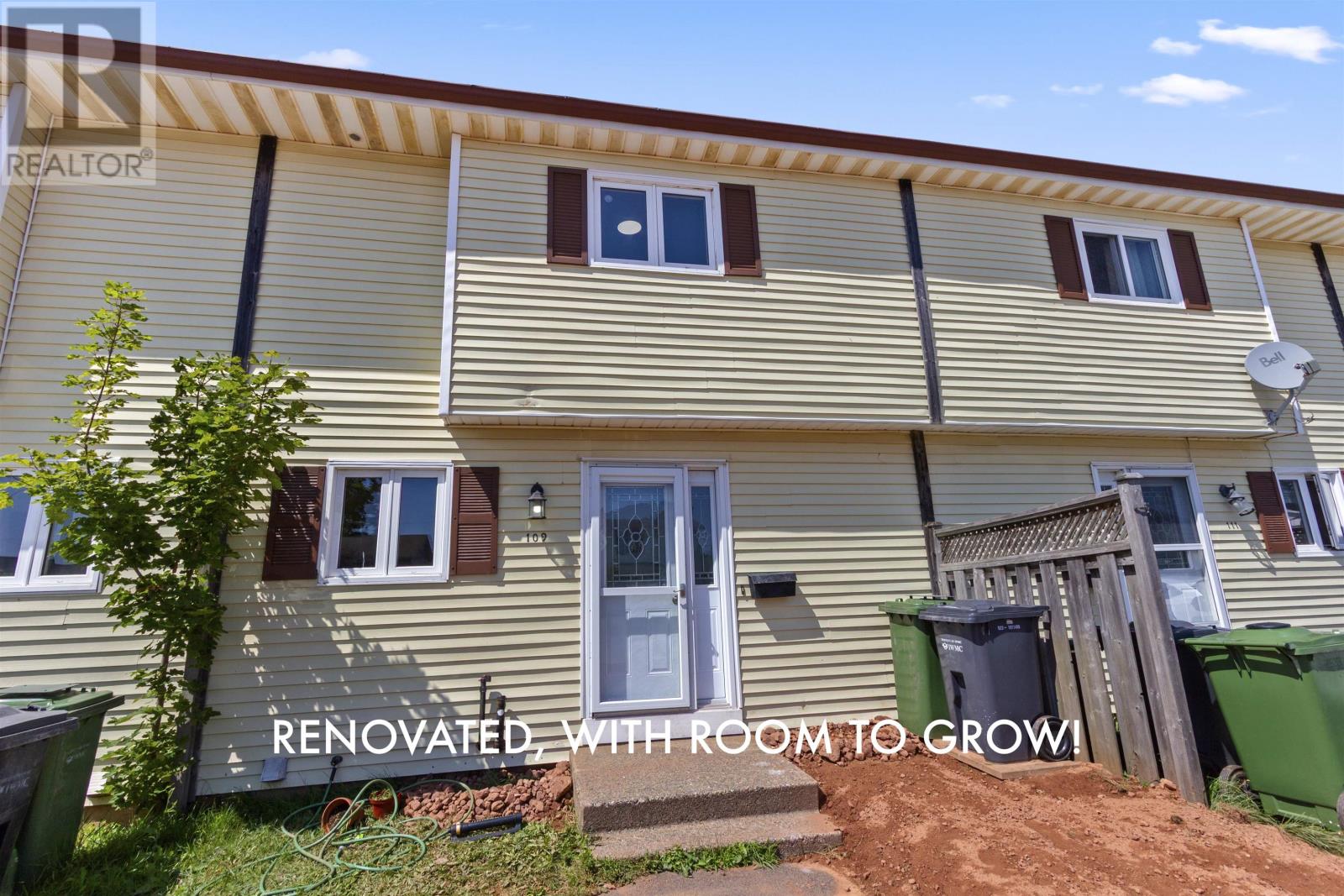 109 Westridge Crescent - 1