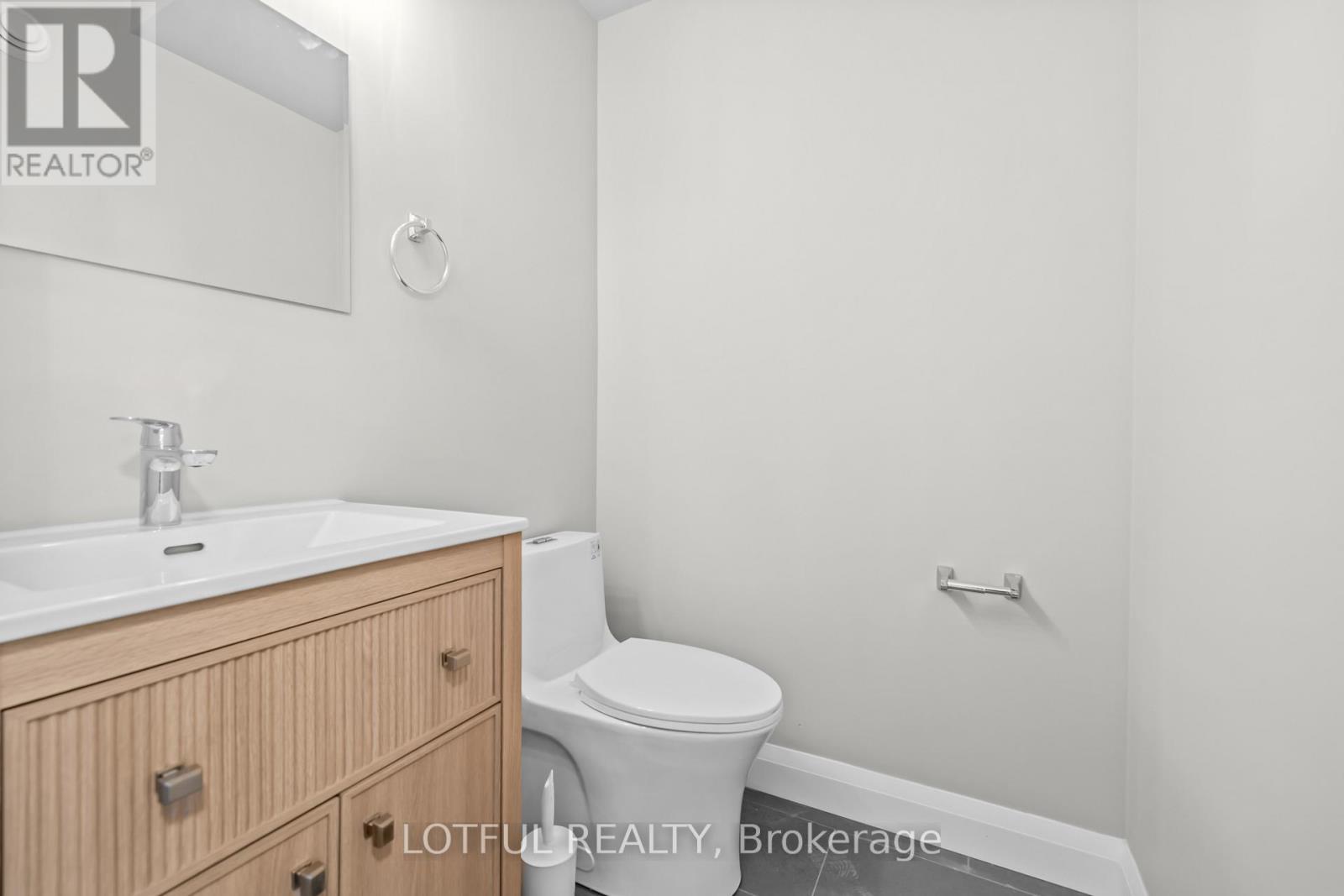 3 Bed, 2 Bath House for Rent in Ottawa – D – 516 TWEEDSMUIR AVENUE, Ottawa – MLS# X13615400 - Image 14