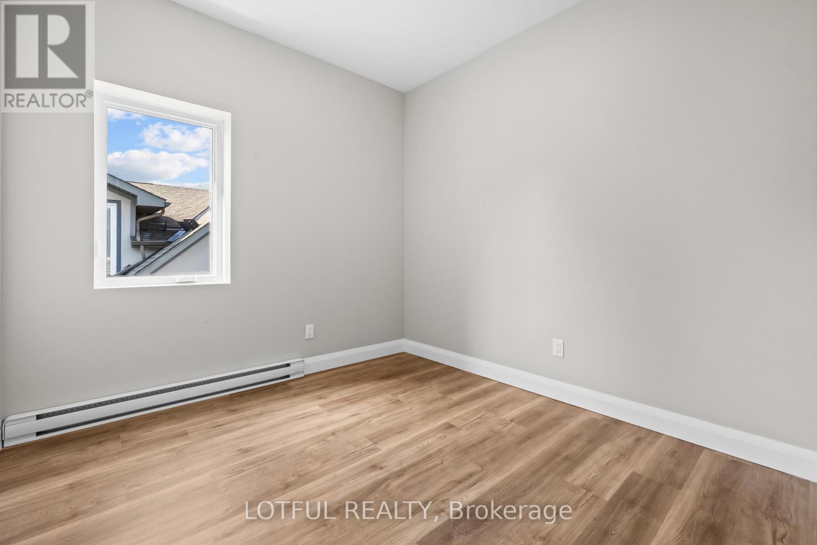 3 Bed, 2 Bath House for Rent in Ottawa – D – 516 TWEEDSMUIR AVENUE, Ottawa – MLS# X13615400 - Image 27