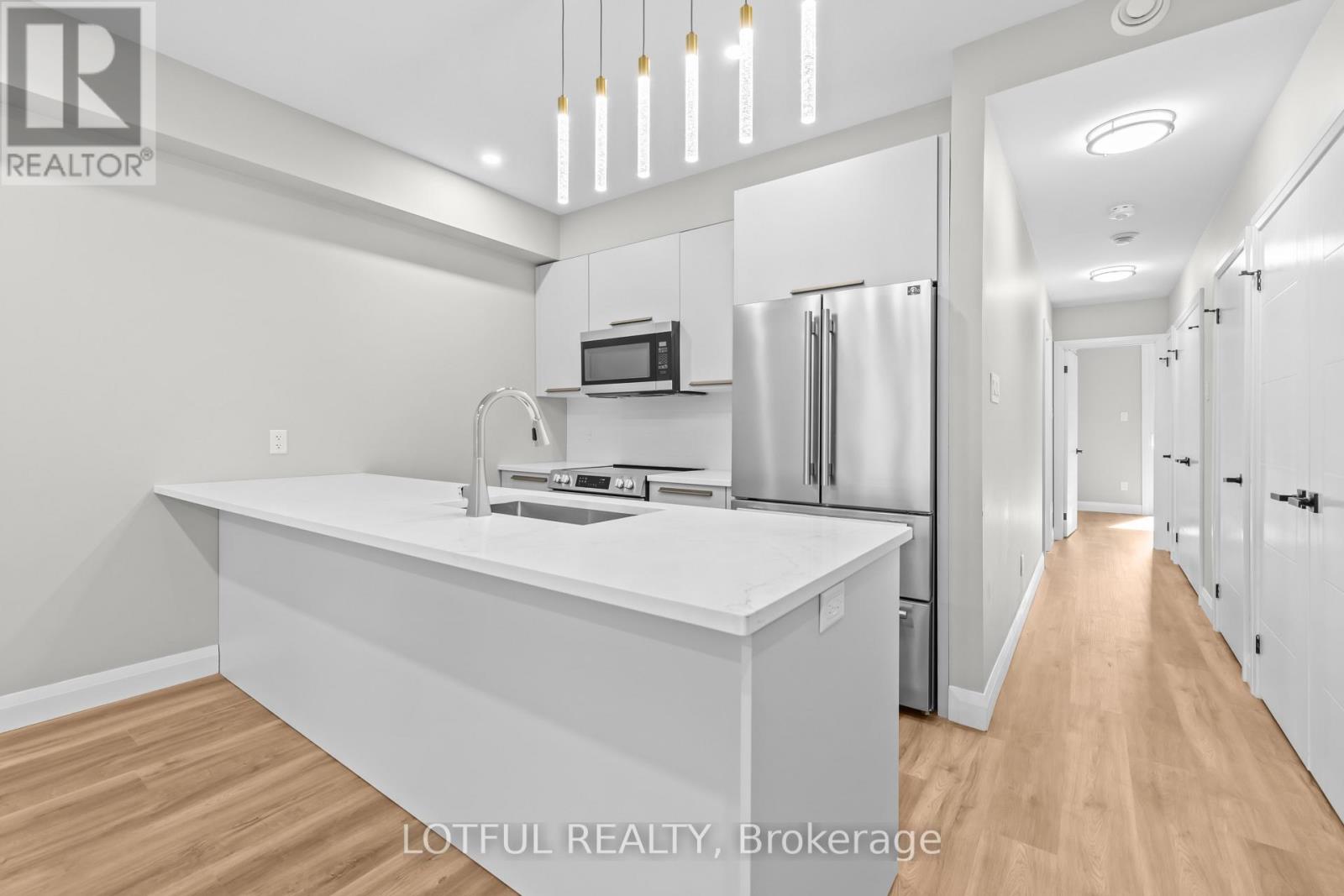3 Bed, 2 Bath House for Rent in Ottawa – D – 516 TWEEDSMUIR AVENUE, Ottawa – MLS# X13615400 - Image 9