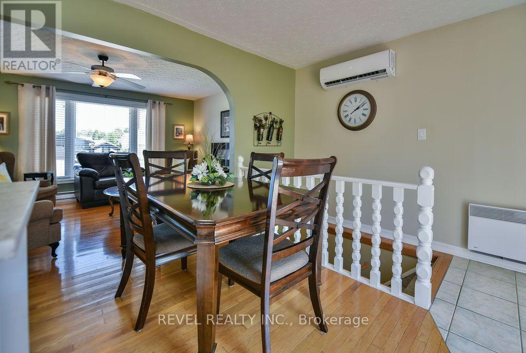 57 HUDSON CRESCENT - 18