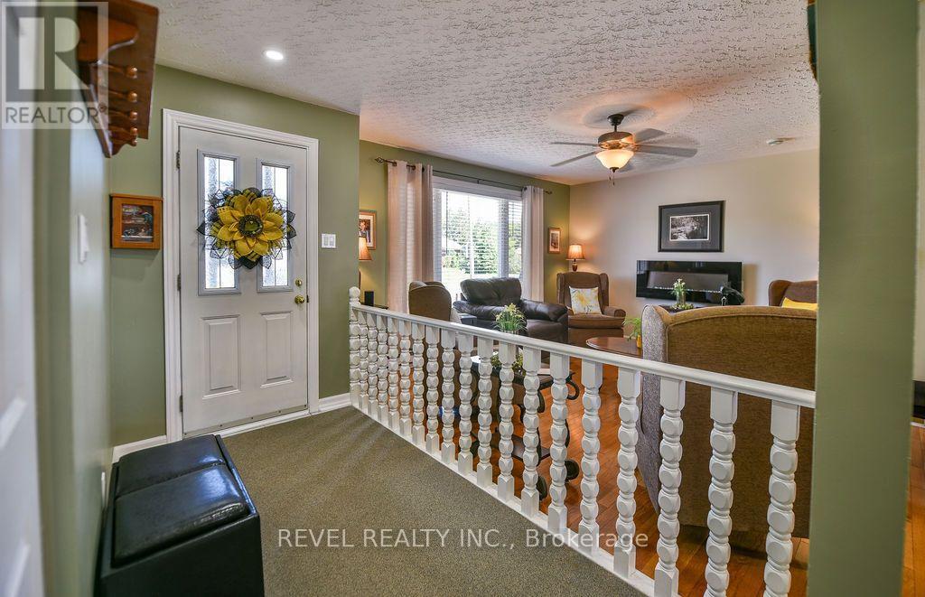 57 HUDSON CRESCENT - 22