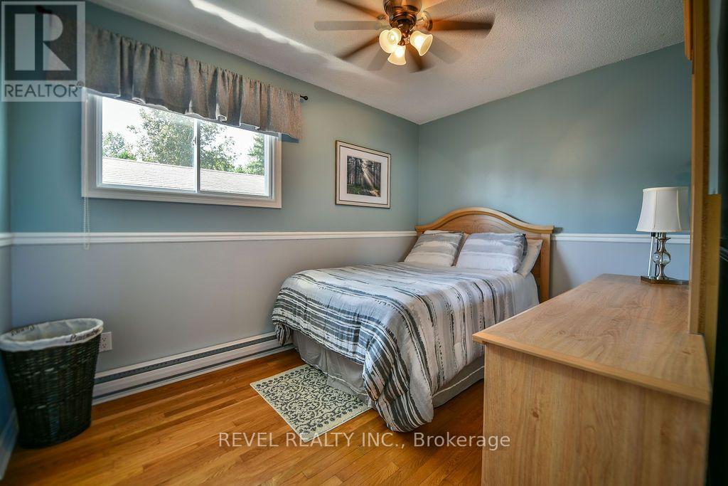57 HUDSON CRESCENT - 27