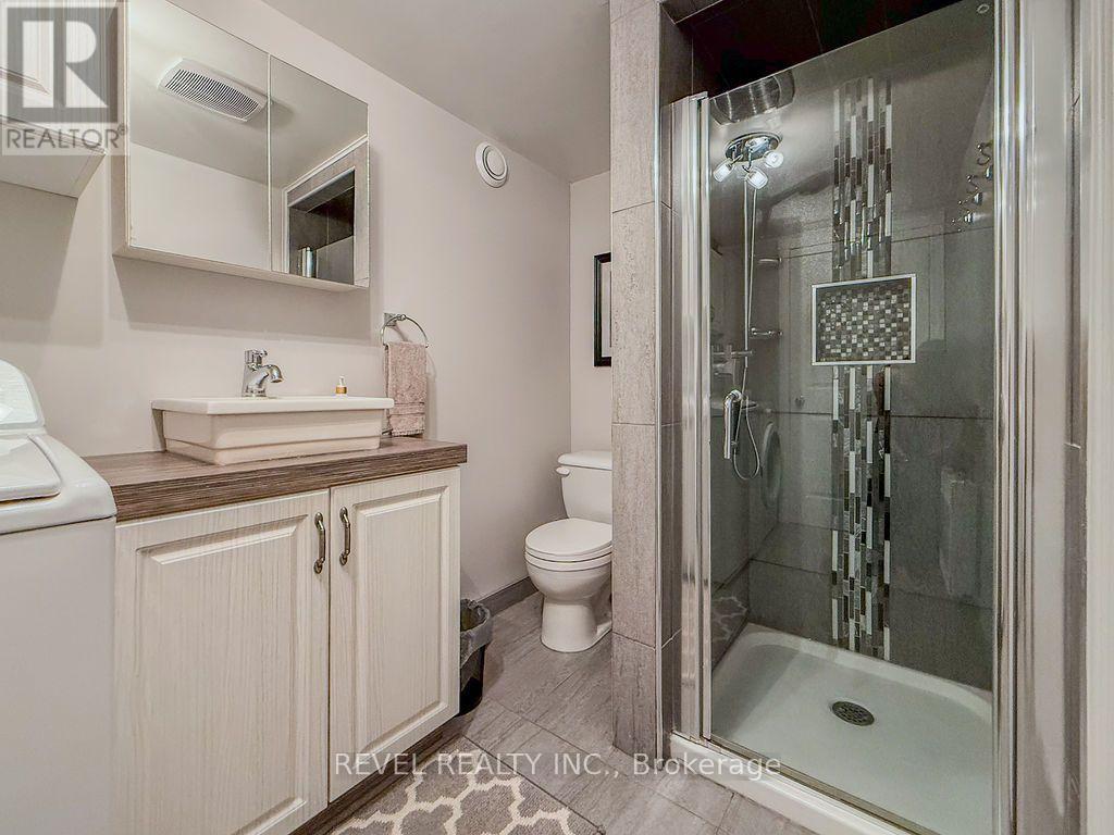 57 HUDSON CRESCENT - 41