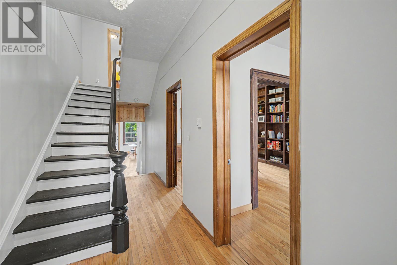 14 Mcdougall Street, St. John's — photo 3