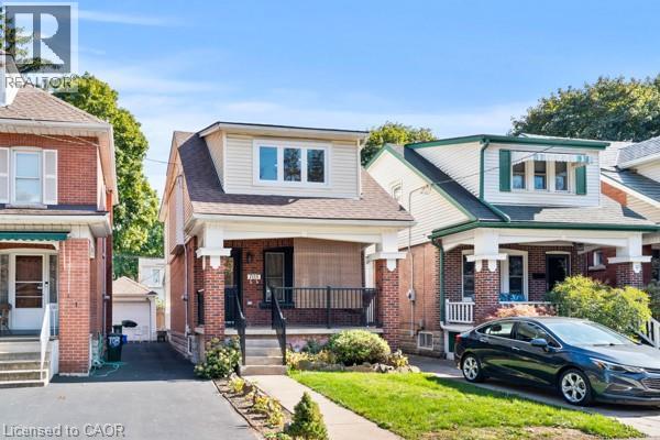 105 ROTHSAY Avenue - 3