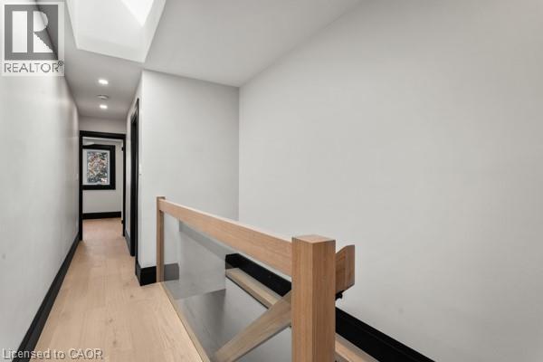 105 ROTHSAY Avenue - 23