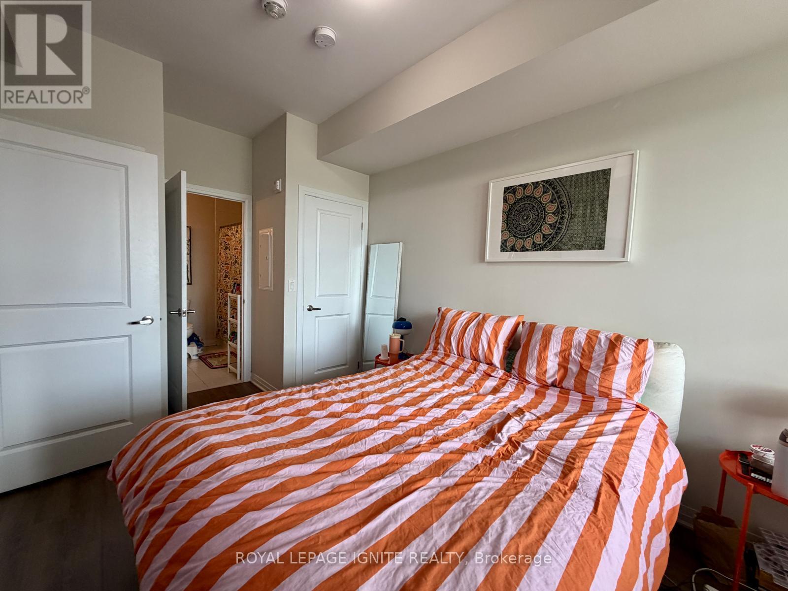 #301 65 SHIPWAY AVENUE - Image 21