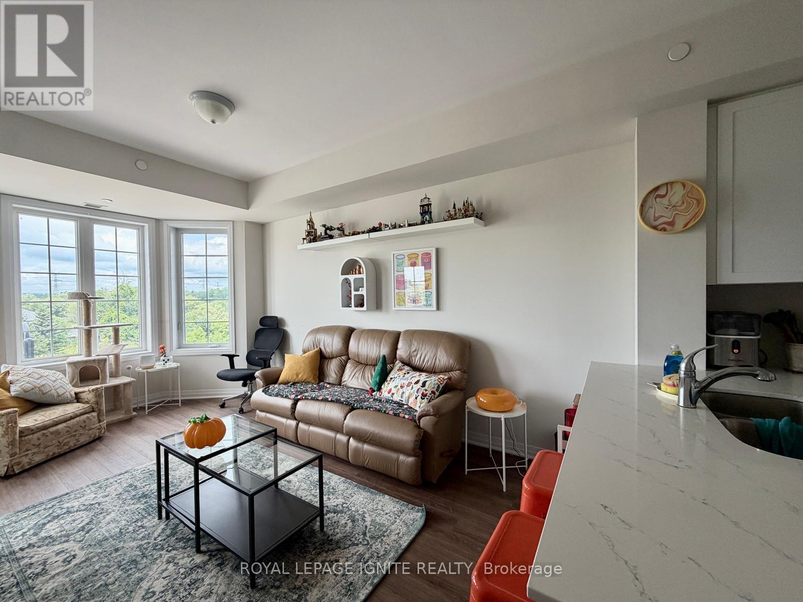 #301 65 SHIPWAY AVENUE - 19