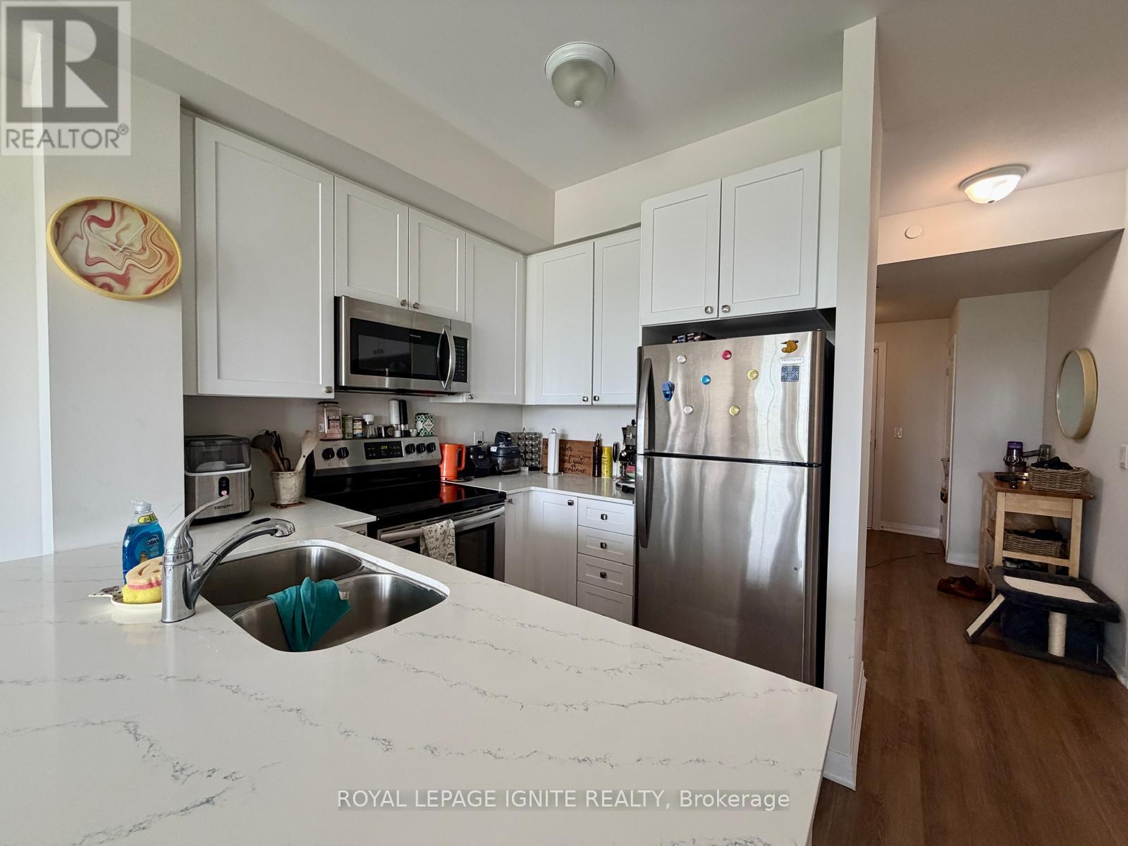 #301 65 SHIPWAY AVENUE - Image 17