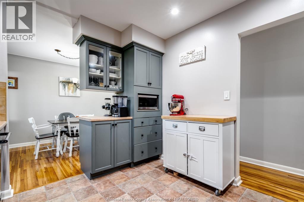 3260 Everts AVENUE - 11