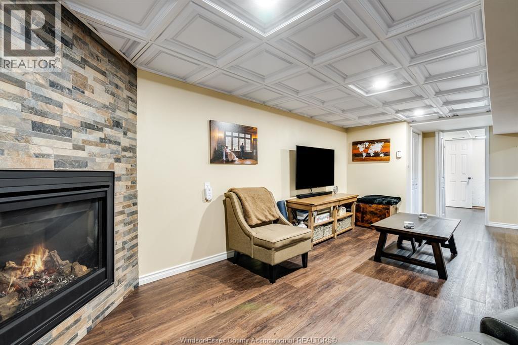 3260 Everts AVENUE - 21