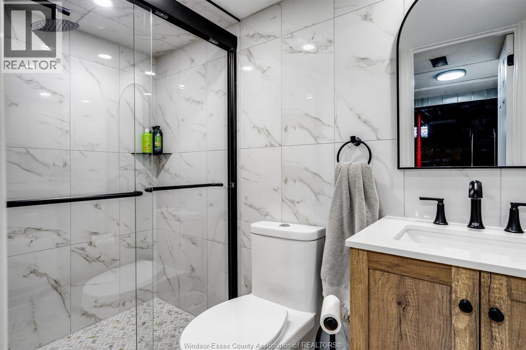 3260 Everts AVENUE - 27