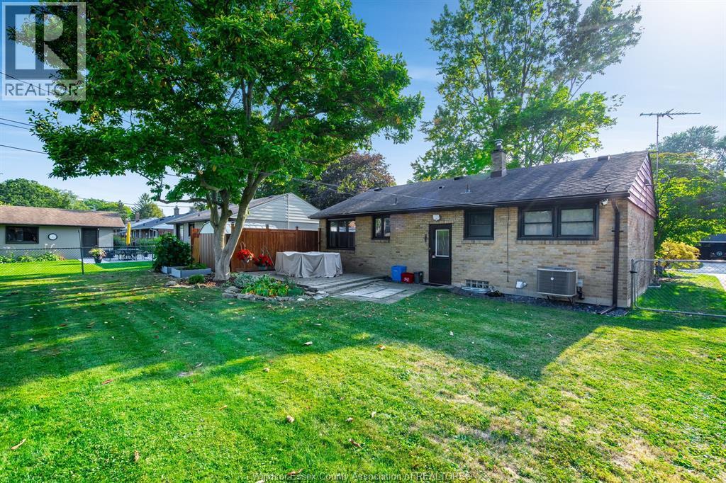 3260 Everts AVENUE - 31