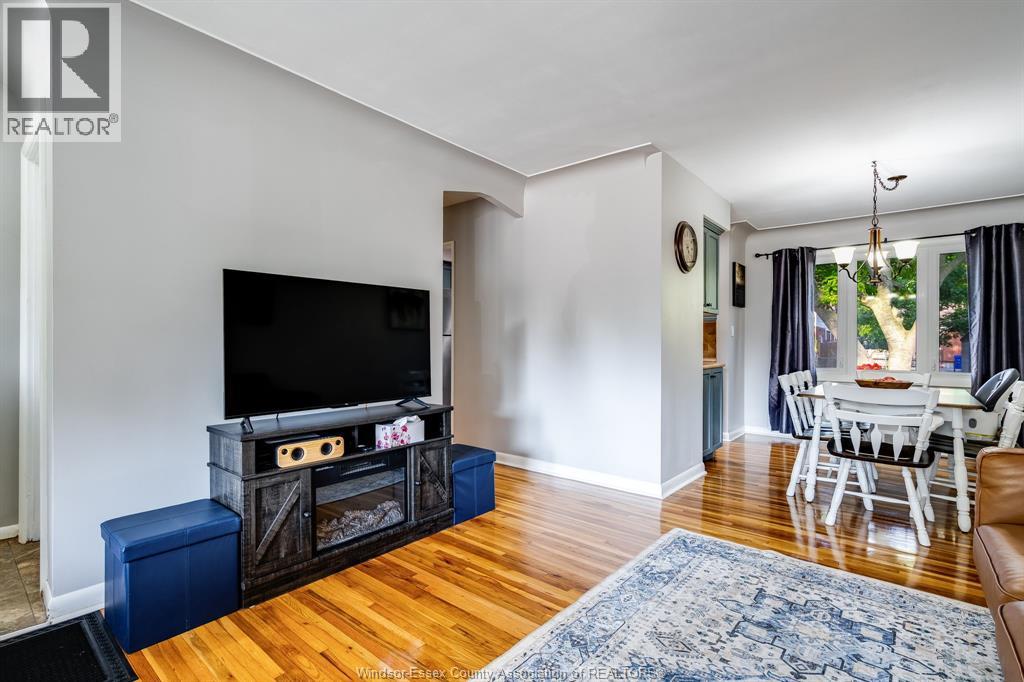 3260 Everts AVENUE - 5
