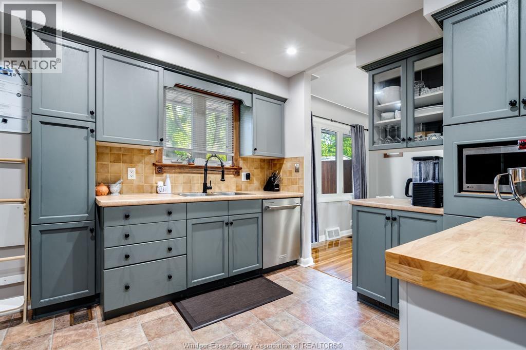 3260 Everts AVENUE - 8