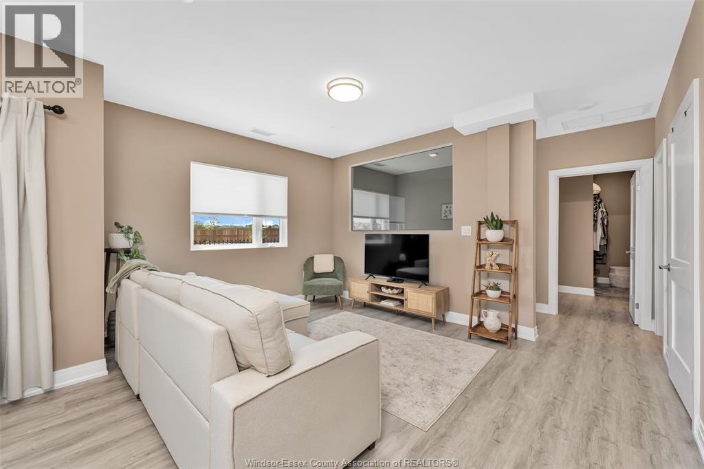 #113 1900 6TH CONCESSION - Image 34