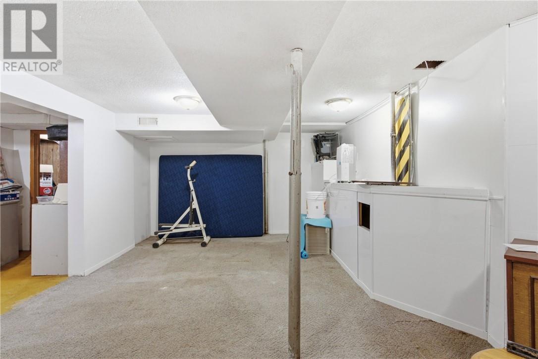 526 WOOD Street - Image 10