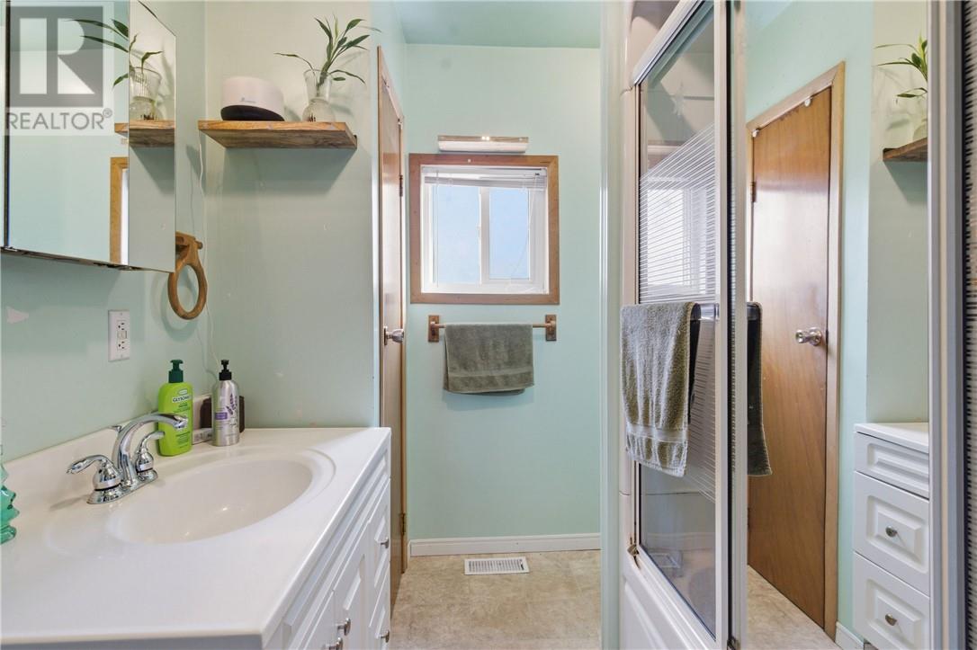 526 WOOD Street - 7