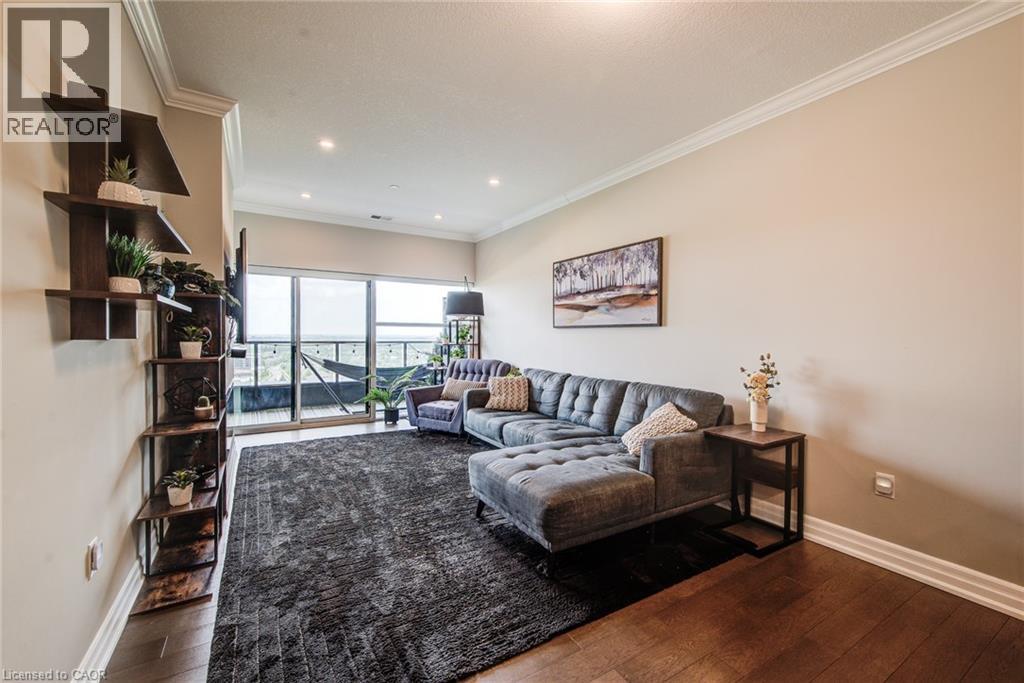 #1109 1880 GORDON Street - 15