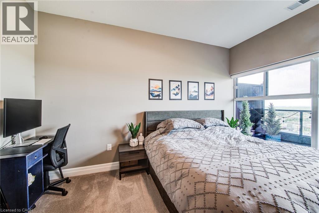 #1109 1880 GORDON Street - 28