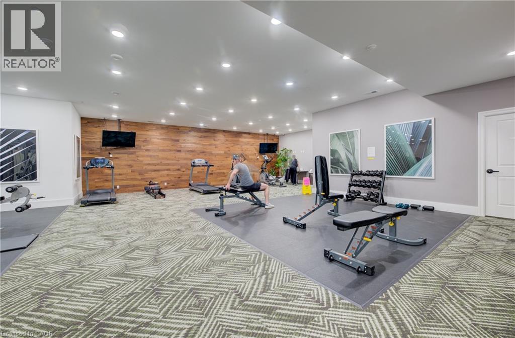 #1109 1880 GORDON Street - 39
