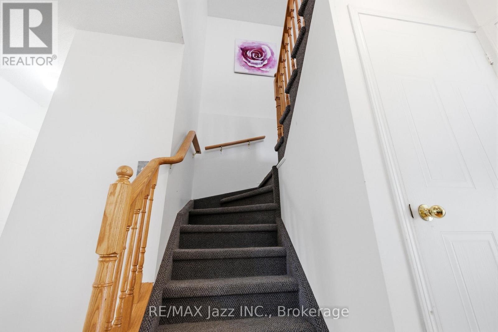 1855 DALHOUSIE CRESCENT - 19