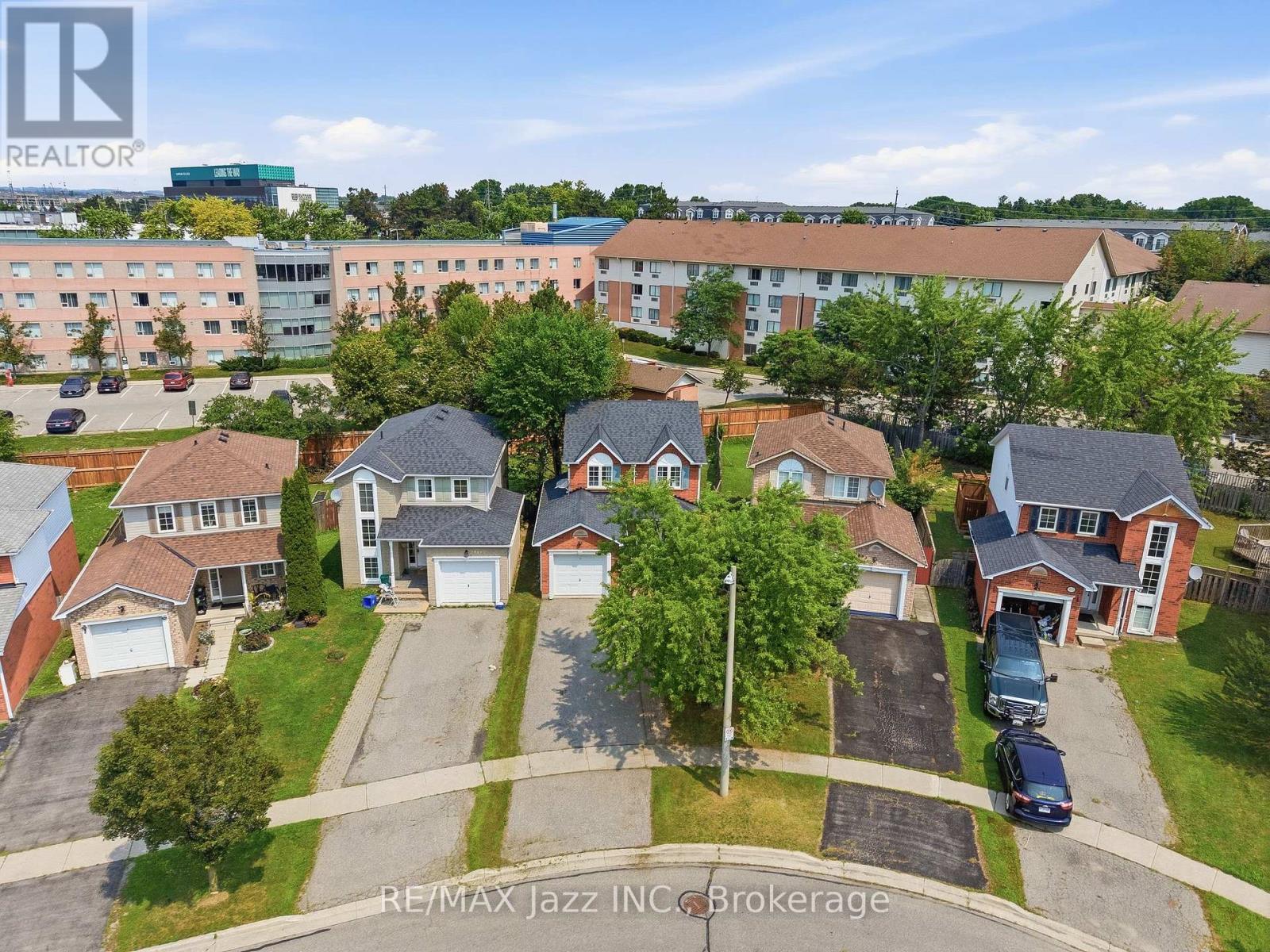 1855 DALHOUSIE CRESCENT - 4