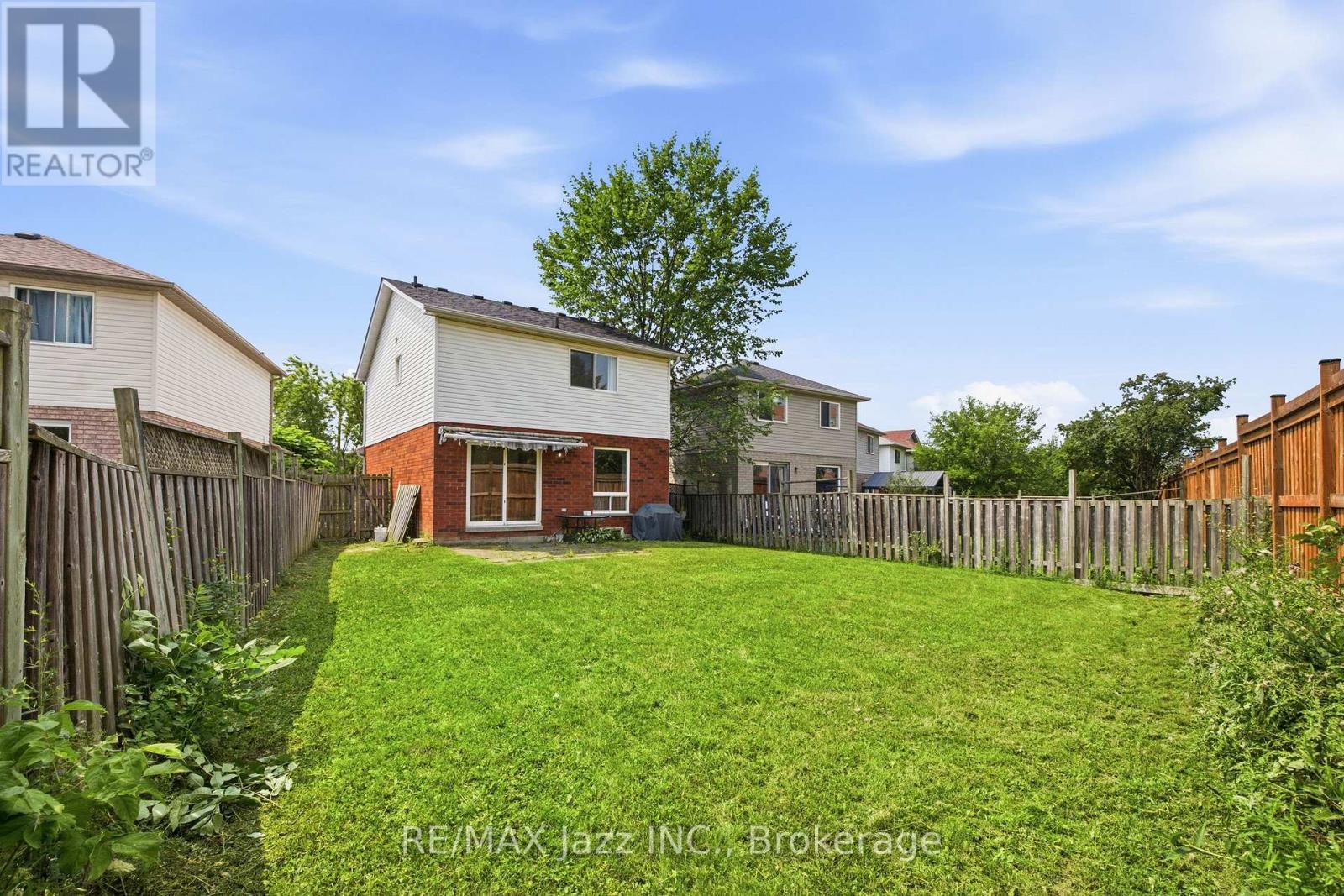 1855 DALHOUSIE CRESCENT - 44