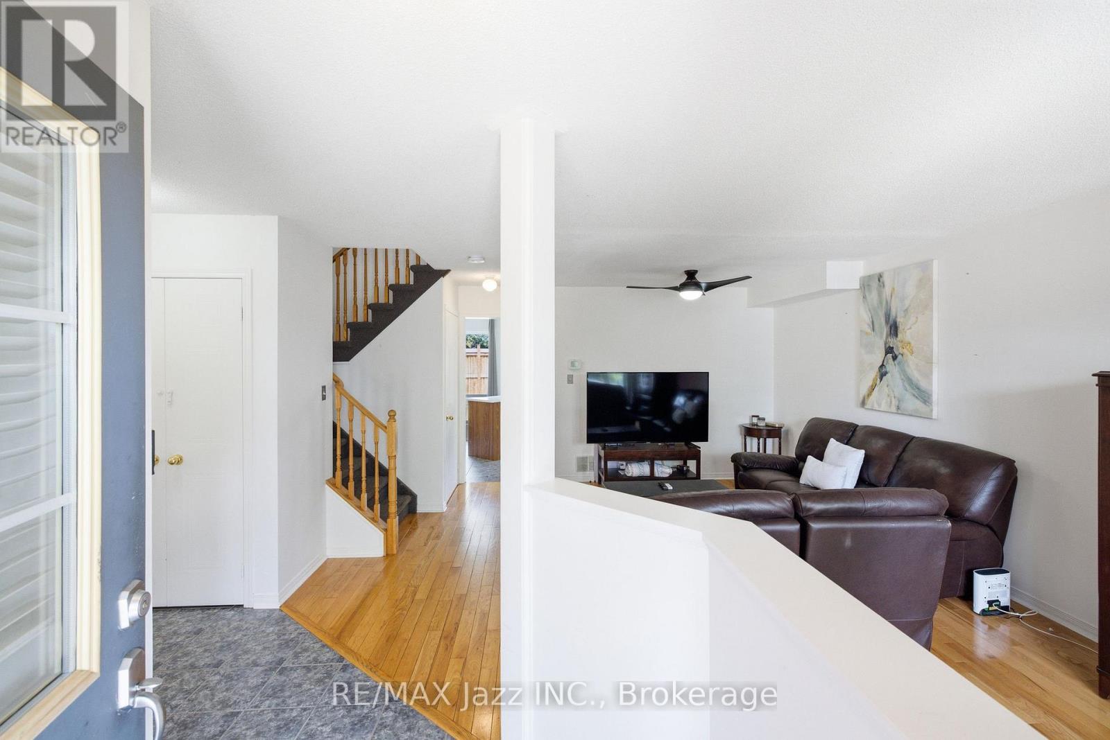 1855 DALHOUSIE CRESCENT - Image 7