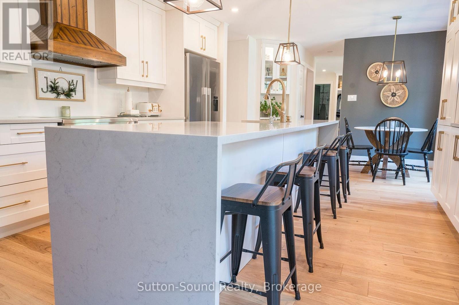 286 BALMY BEACH ROAD N - Image 11