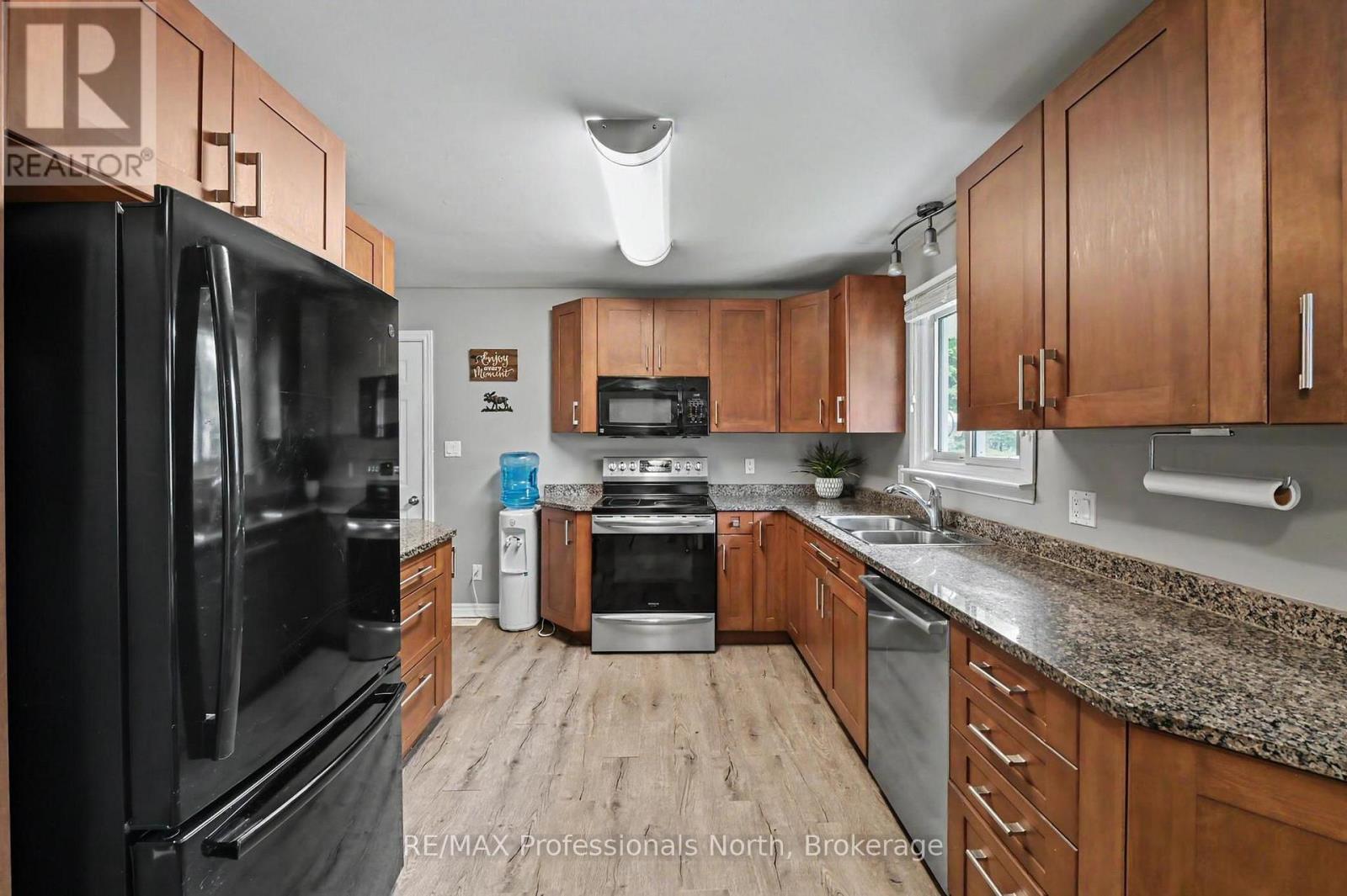 12 STOUFFER STREET - 11